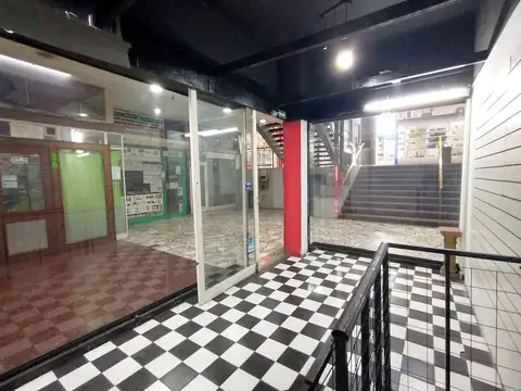 Cabildo  al 2200 Galeria Rio de la Plata Loc 70 y 71