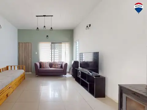 Casa 4 ambientes con 1 baño