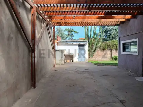 Eduardo Sivori 4800, Piso 0