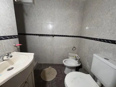 Depto Tipo Casa en Venta en Lanus Oeste, USD 52.000