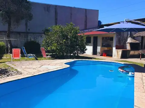 VENTA CASA QUINTA 5 AMBIENTES EN PASO DEL REY