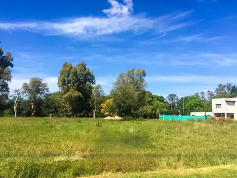 Terreno en Venta en Francisco Alvarez, USD 80.000