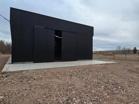 Alquiler Galpón 420m2 - Sobre Calle Trenque Lauquen - Neuquén Capital