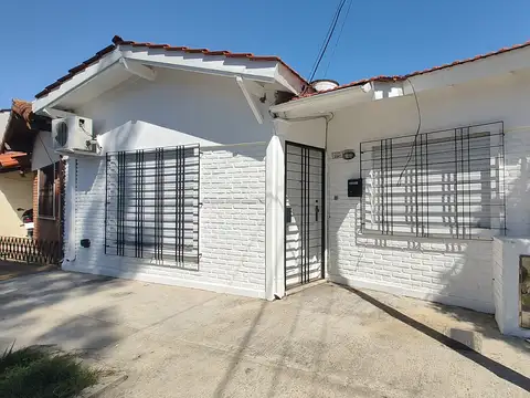 Casa de 65 m² Cubiertos con 2 Dorm. en Alquiler. Fray Luis Beltrán 2541, Martínez