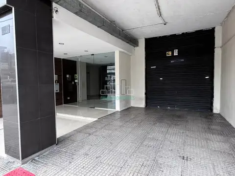 Cochera en Venta con acceso Ascensor