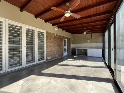 Casa en Venta en Alvear, USD 169.000