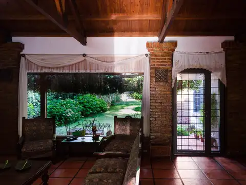 Casa en Venta en Chacras De Coria, USD 260.000