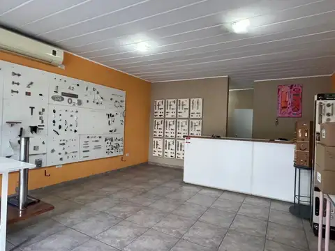 Local - Alquiler - Argentina, Quilmes - castelli 100