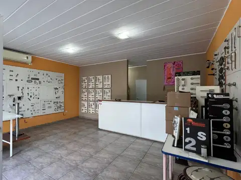 Local - Alquiler - Argentina, Quilmes - castelli 100