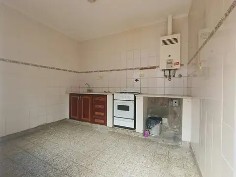 Depto Tipo Casa en Alquiler en Villa Lugano, $ 850.000