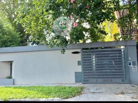 Casa en Venta Castelar Norte