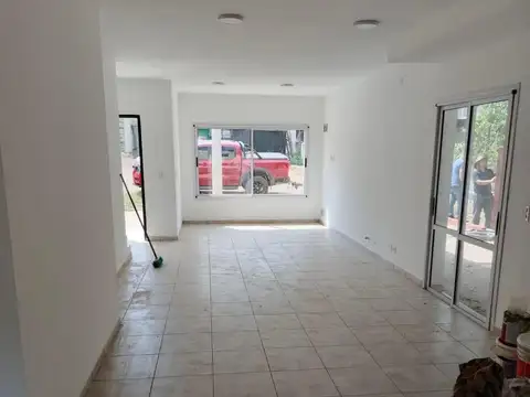 Casa en Alquiler con 1 cochera