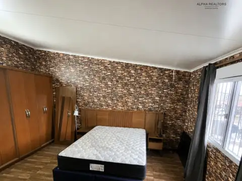 Casa en Alquiler con 1 cochera