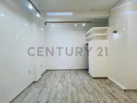 Avenida General Mosconi 3200, Piso 0