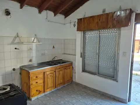 Depto Tipo Casa 2 ambientes con 1 baño