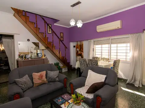 Depto Tipo Casa en Venta de 4 ambientes