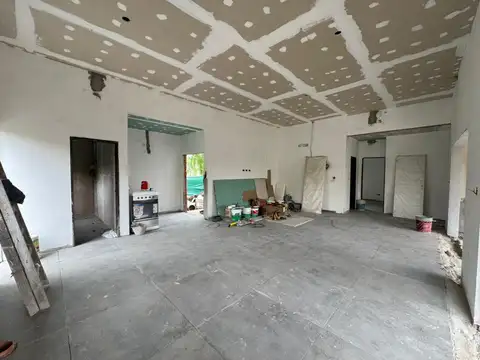 Casa en Venta en Pilar del Este - San Ramon, USD 163.000