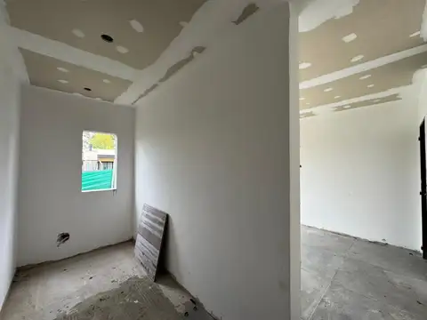 VENTA CASA 4 AMBIENTES EN SAN RAMON PILAR DEL ESTE