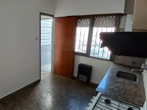 Depto Tipo Casa en Alquiler 50 años