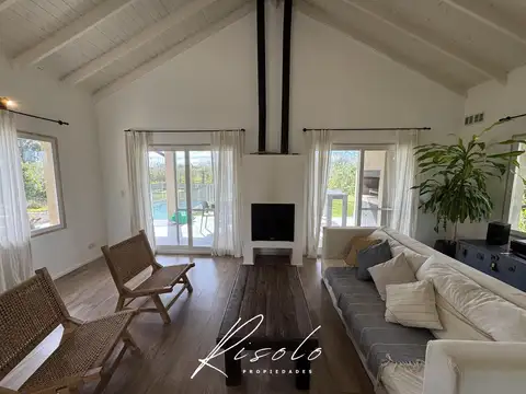 Casa en Venta con 1 cochera