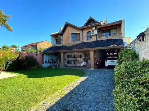 Casa en Alquiler de 3 dormitorios