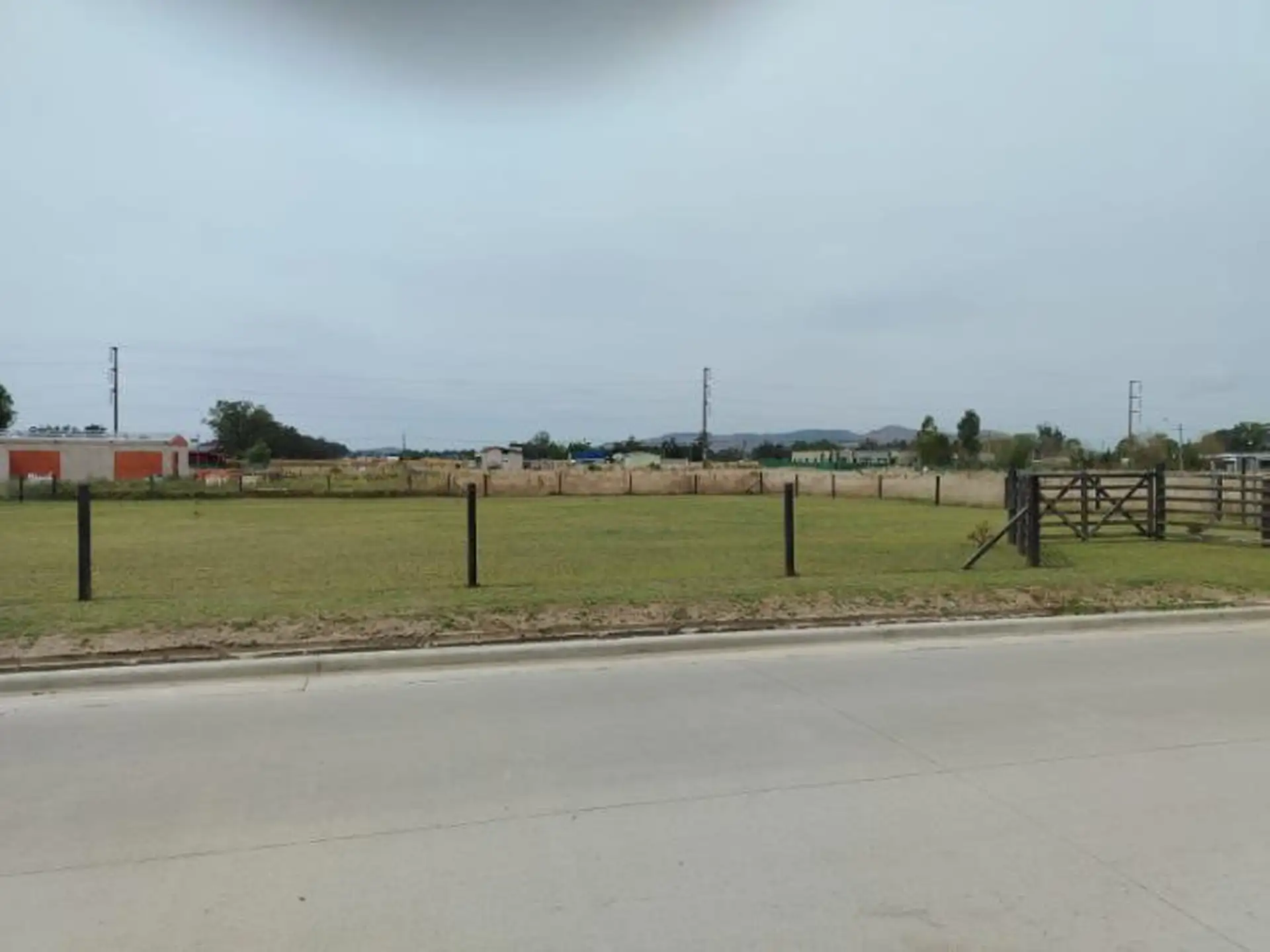Lote 2020m² en Las Margaritas, acceso vehicular y servicios