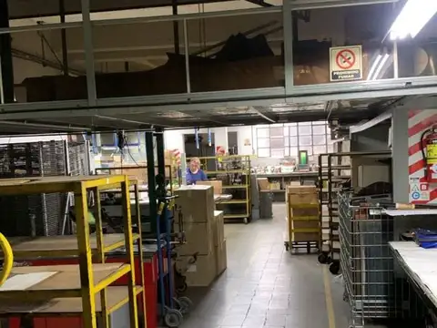GalpÃ³n - Venta - Argentina, Capital Federal - Caracas 2616