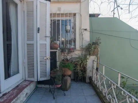 Depto Tipo Casa 2 ambientes con 1 baño