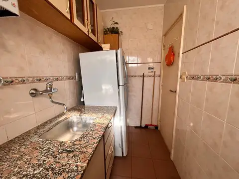 VENTA MONOMBIENTE ZONA GUEMES FRENTE