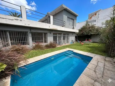 VENTA CASA PH 5 AMBIENTES MARTINEZ