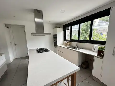 Jorge Newbery 4550, Mar Del Plata, Buenos Aires, Argentina.