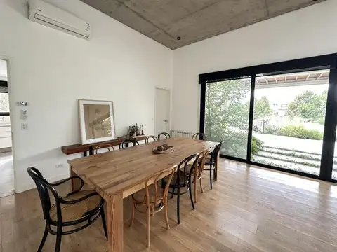 Casa de 5 ambientes en alquiler temporal