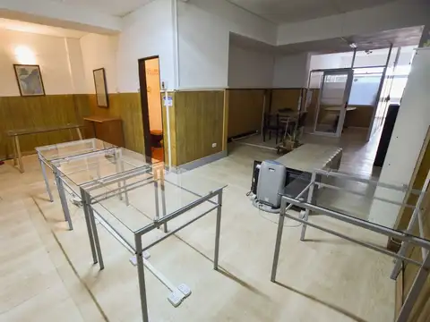 Local en Venta 43 años