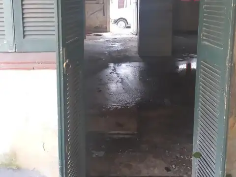 LOTE CON CASA A  DEMOLER. ZONIFICACION C3. CHAUVIN