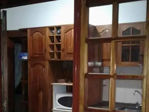 Casa 4 ambientes con 1 baño