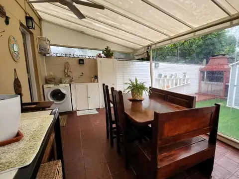 Triplex a la venta en Muñiz - ACEPTA PERMUTA