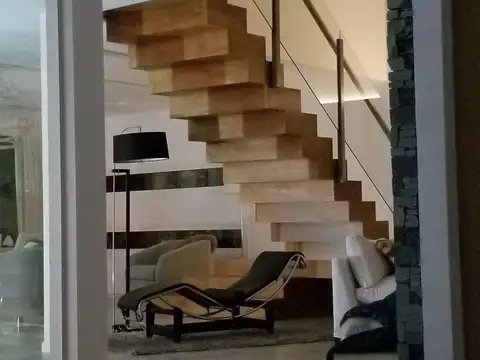 Casa en Alquiler Temporal de 4 dormitorios