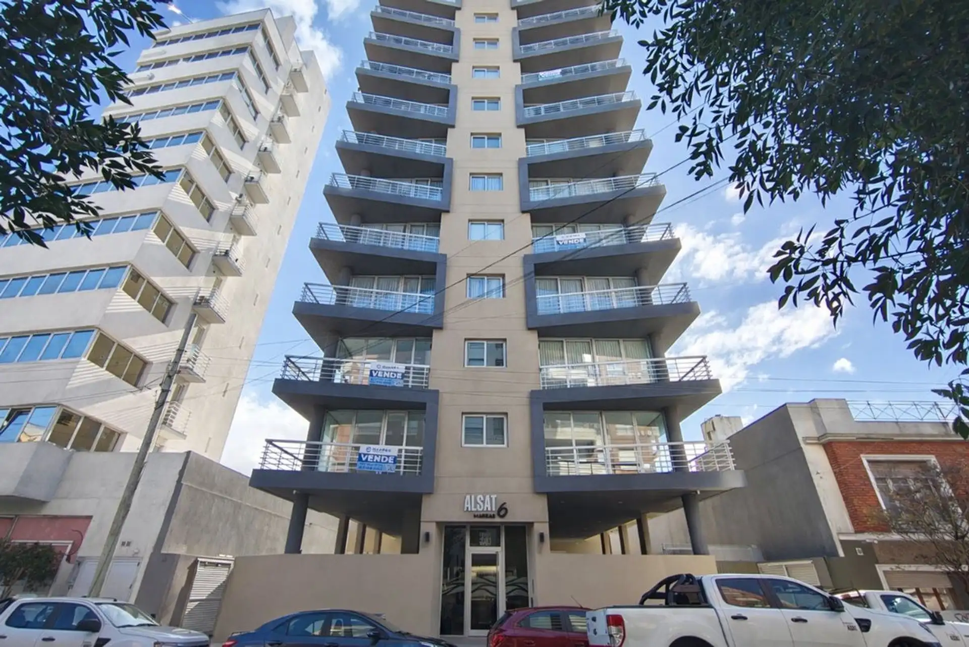Venta departamento 2 amb estrenar cochera CHAUVIN