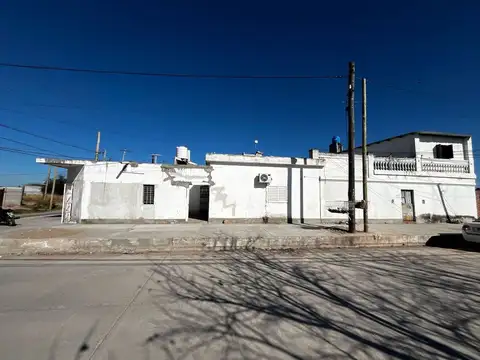 Venta-propiedad con 7 departamentos 