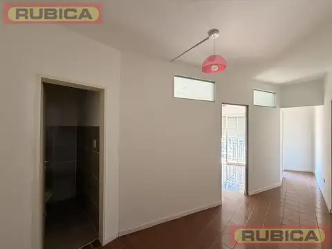 Oficina en Pilar calle chacabuco