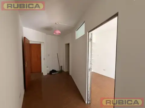 Oficina en Pilar calle chacabuco