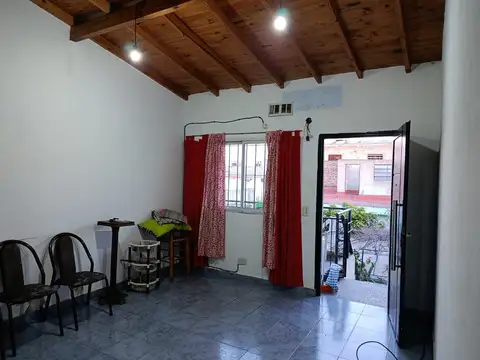 Depto Tipo Casa 3 ambientes con 1 baño