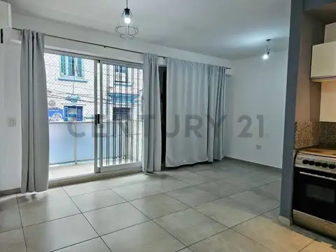 Alquiler Monoambiente con Balcón