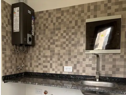Casa 5 ambientes con 1 baño