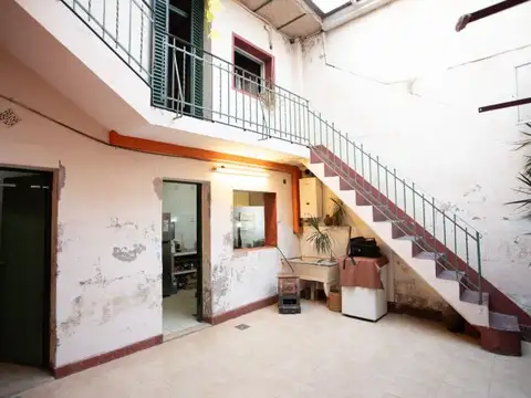 Depto Tipo Casa en Venta de 5 ambientes