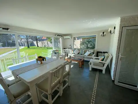 Casa en Venta en Barrio Parque Leloir, USD 420.000