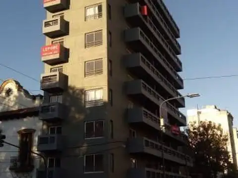 AV. JUAN DE GARAY 1400