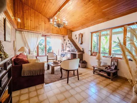 Casa en Venta con 1 cochera