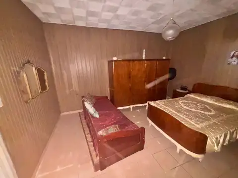 Casa 2 ambientes con 1 baño