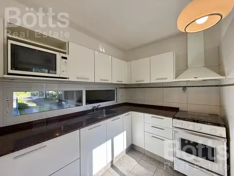 Casa 3 ambientes con 3 baños